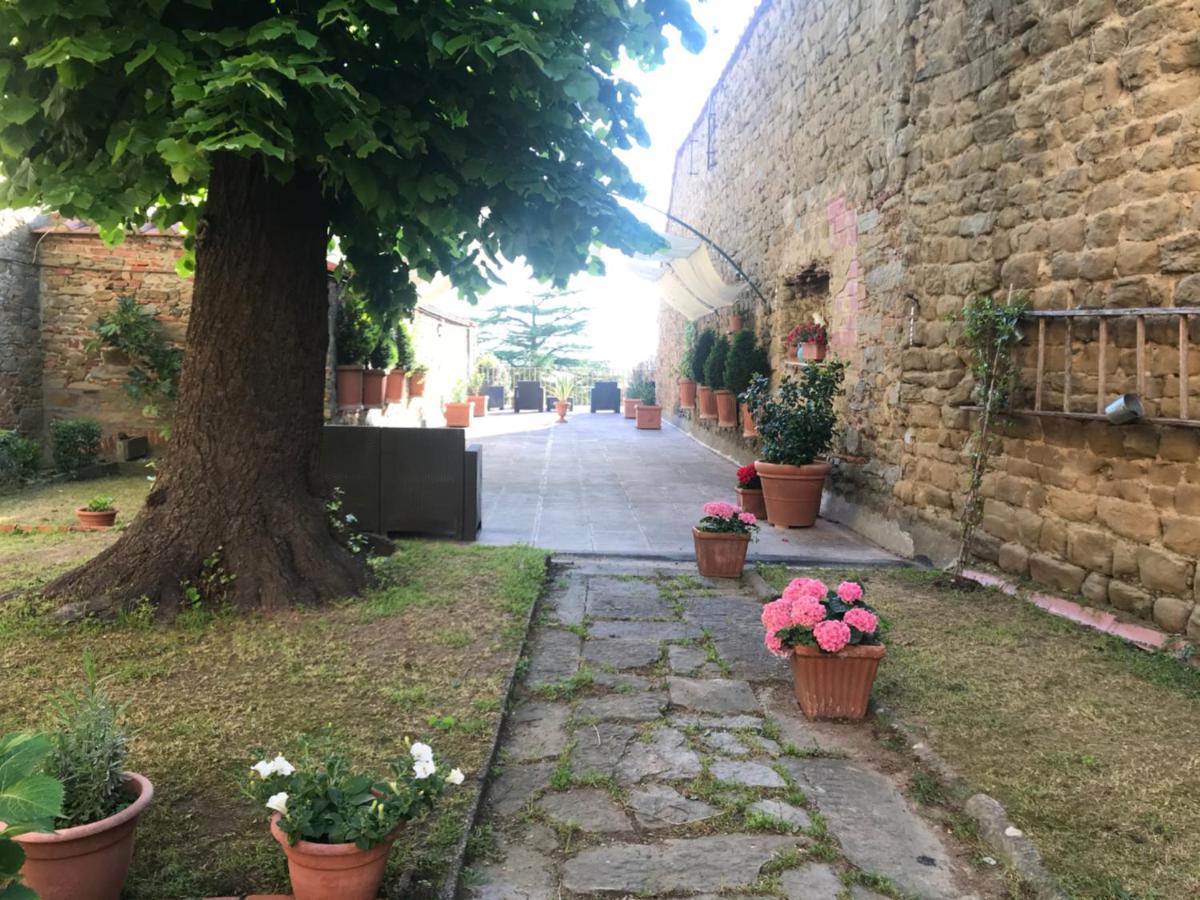 Suite Romantica Con Giardino In Dimora Storica - Camera E Appartamento - B&B Palazzo Robicci Castiglion Fiorentino Buitenkant foto
